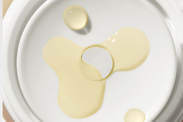 Hydrating vs Exfoliating Toner: Which One Is Right for You?